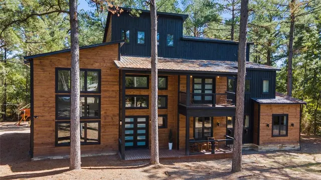 Photo 2 — 108 Carter Valley Lane, Broken Bow, OK 74728