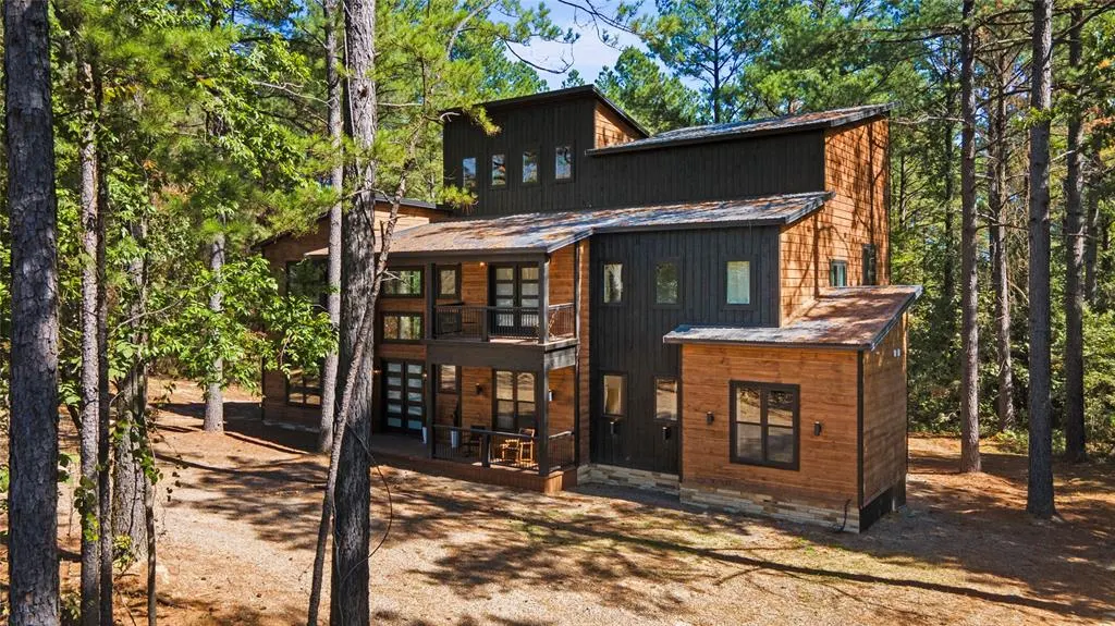 Photo 3 — 108 Carter Valley Lane, Broken Bow, OK 74728