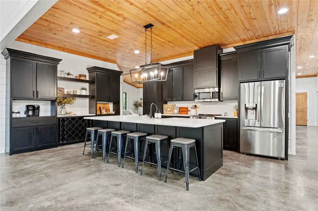 Photo 9 — 108 Carter Valley Lane, Broken Bow, OK 74728