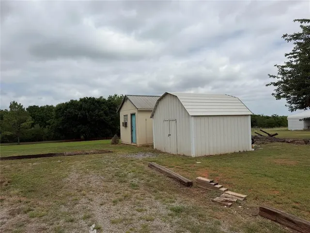 Photo 3 — 2664 County Street 2856, Chickasha, OK 73018