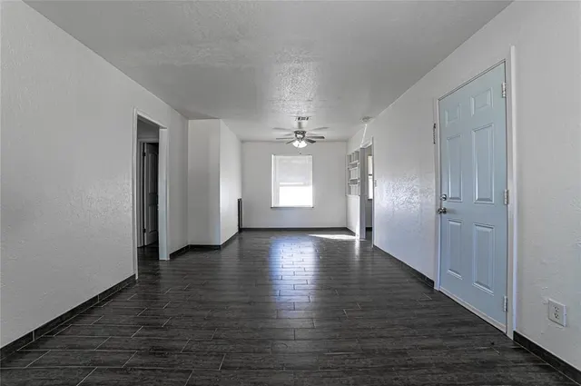 Photo 3 — 2553 SW Murray Drive, Oklahoma City, OK 73119