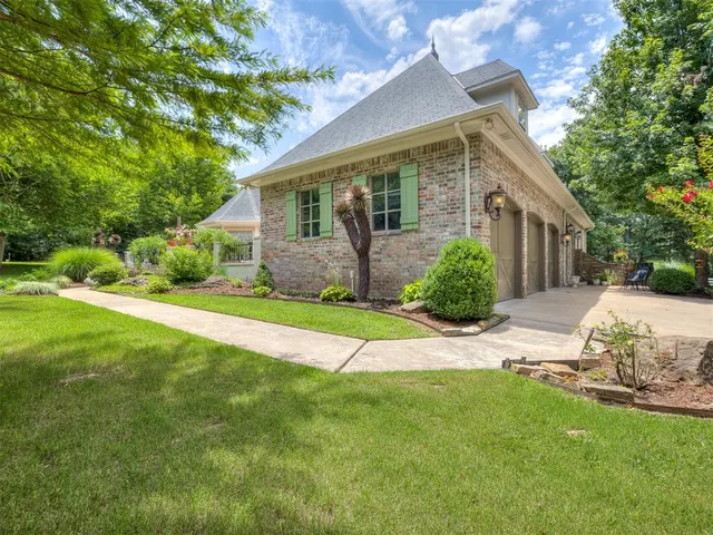 Photo 3 — 1514 Duxsford Court, Edmond, OK 73034