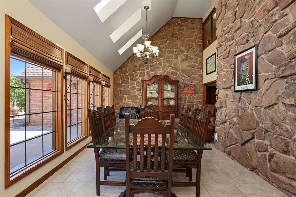 Photo 24 — 124 N Lee Street, Hollis, OK 73550