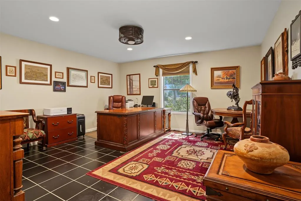 Photo 39 — 124 N Lee Street, Hollis, OK 73550