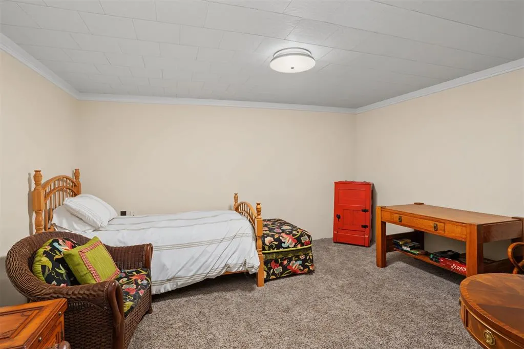 Photo 46 — 124 N Lee Street, Hollis, OK 73550