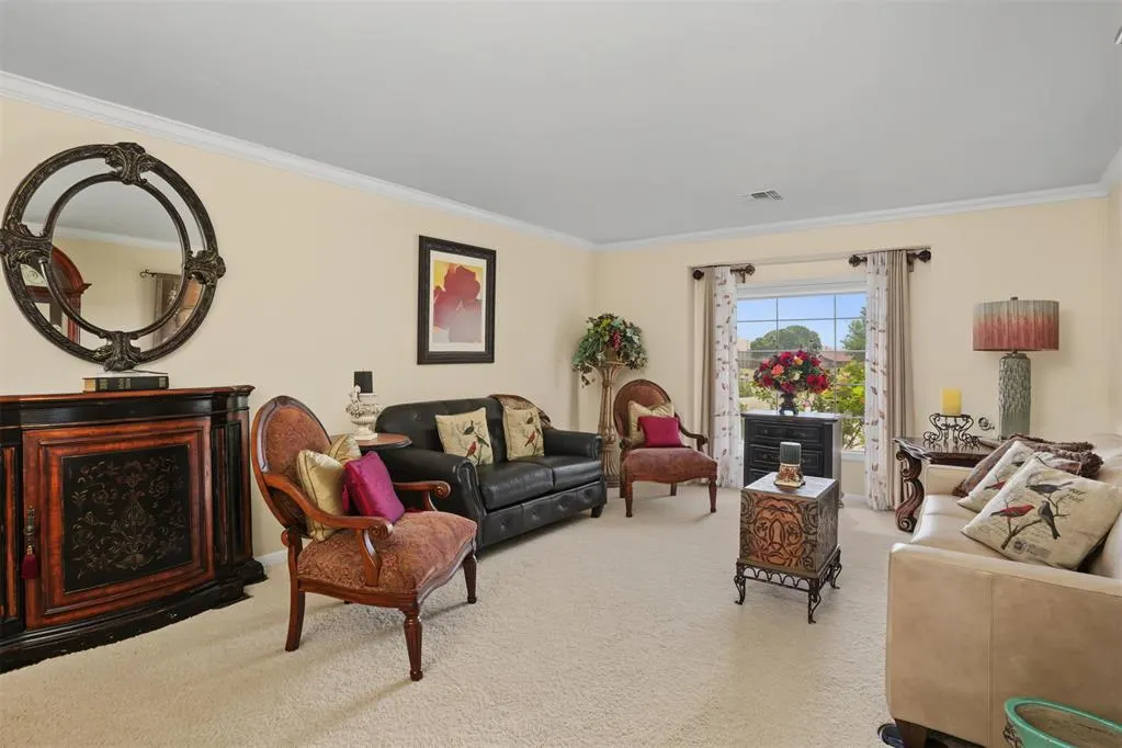 Photo 11 — 124 N Lee Street, Hollis, OK 73550