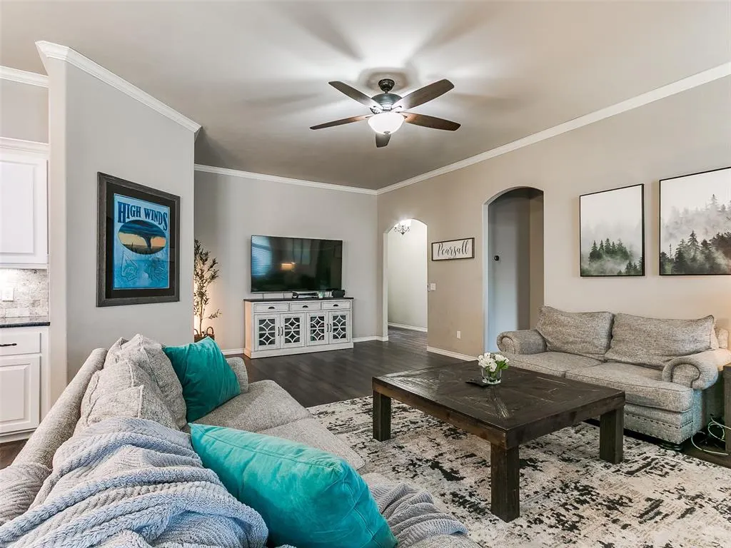 Photo 8 — 12108 SW 17th Street, Yukon, OK 73099