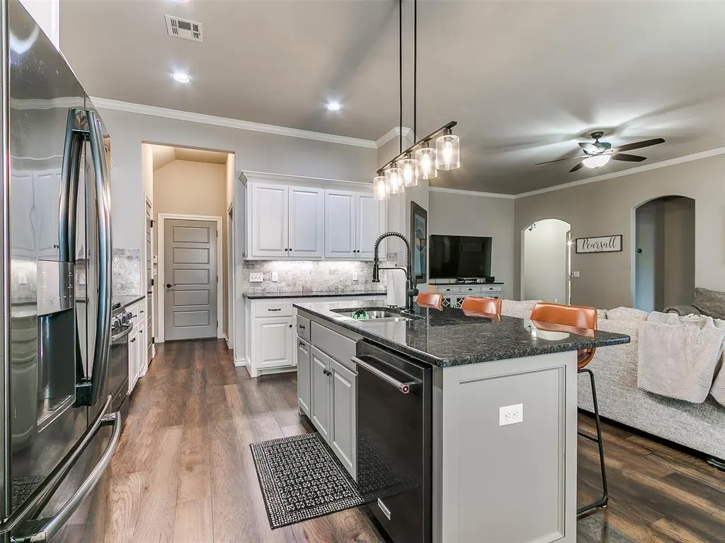 Photo 16 — 12108 SW 17th Street, Yukon, OK 73099