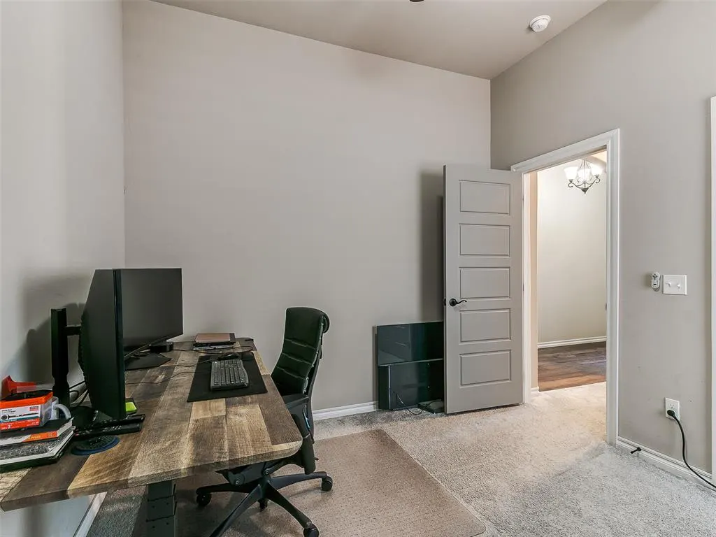 Photo 22 — 12108 SW 17th Street, Yukon, OK 73099