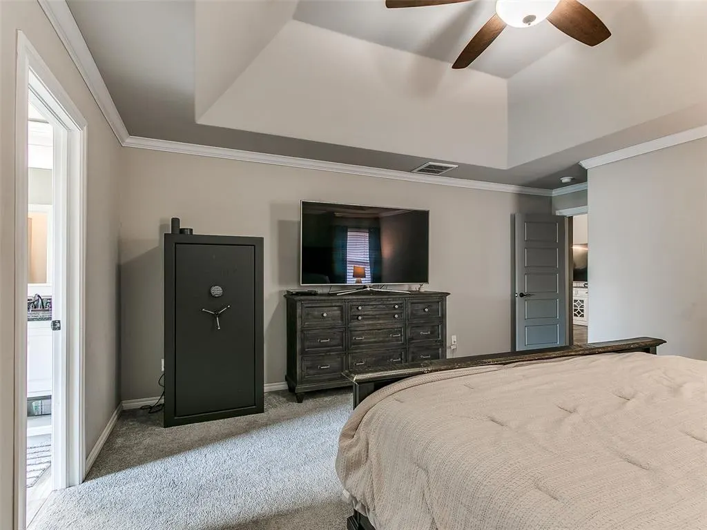 Photo 30 — 12108 SW 17th Street, Yukon, OK 73099