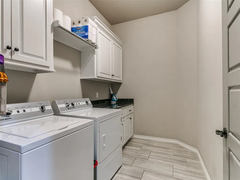 Photo 39 — 12108 SW 17th Street, Yukon, OK 73099