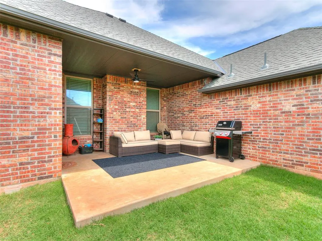 Photo 41 — 12108 SW 17th Street, Yukon, OK 73099