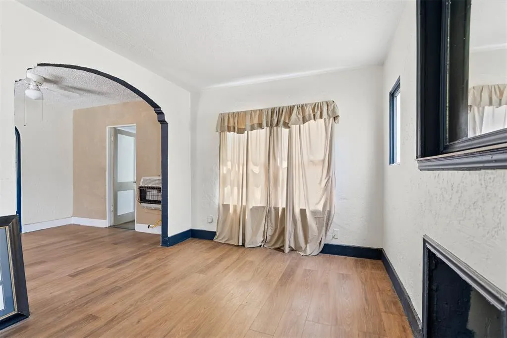 Photo 6 — 202 Sycamore Street, Pauls Valley, OK 73075