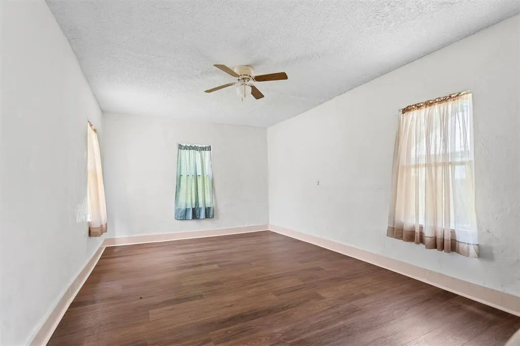 Photo 14 — 202 Sycamore Street, Pauls Valley, OK 73075