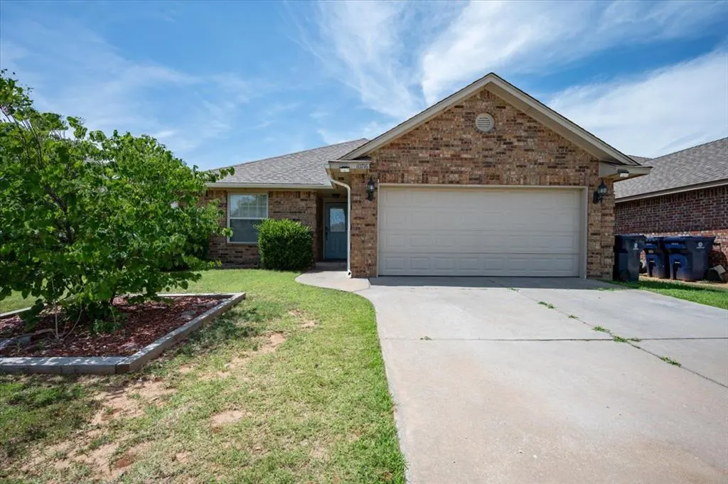 Photo 4 — 10716 SW 33rd Terrace, Yukon, OK 73099