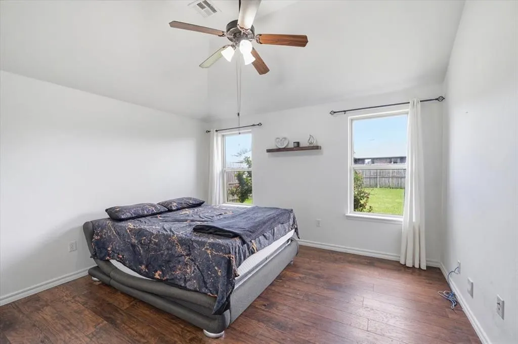 Photo 17 — 10716 SW 33rd Terrace, Yukon, OK 73099