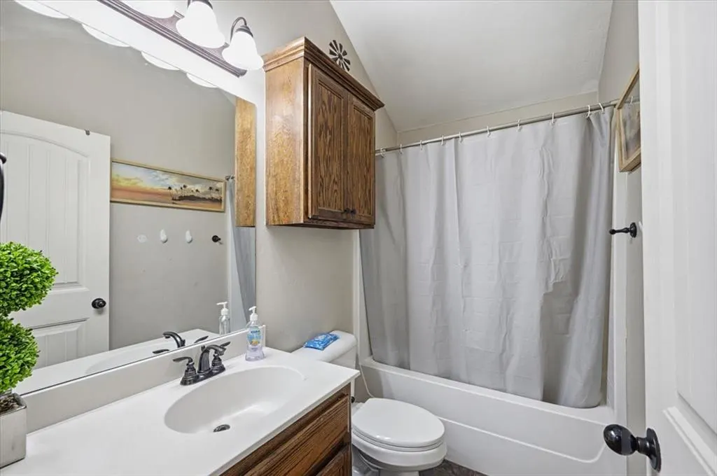 Photo 25 — 10716 SW 33rd Terrace, Yukon, OK 73099