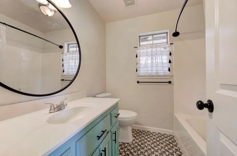 Photo 16 — 516 Allison Lane, Moore, OK 73160
