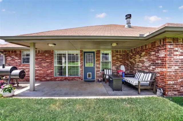 Photo 6 — 1820 Cherokee Trail, Choctaw, OK 73020