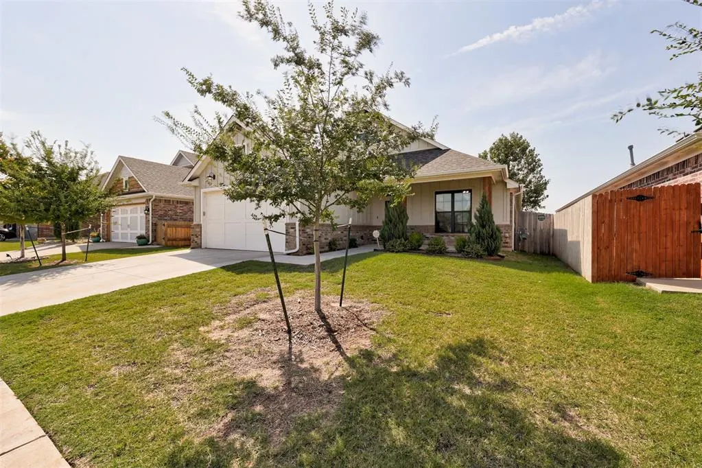 Photo 4 — 2408 NW 179th Street, Edmond, OK 73012