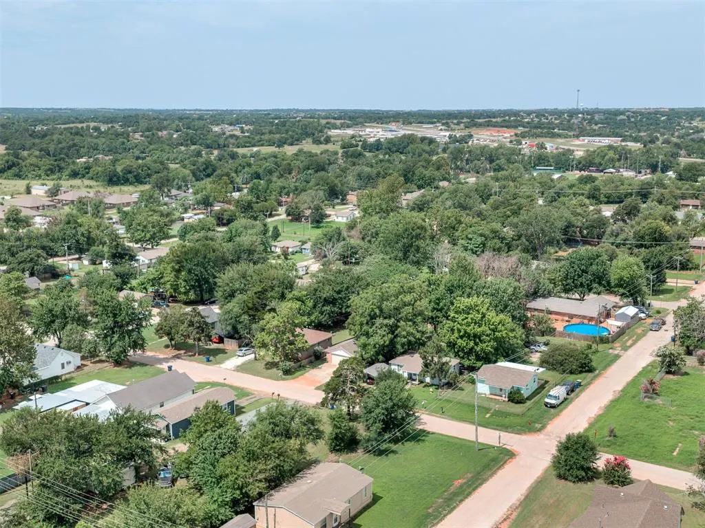 Photo 31 — 309 S Van Buren Avenue, Blanchard, OK 73010