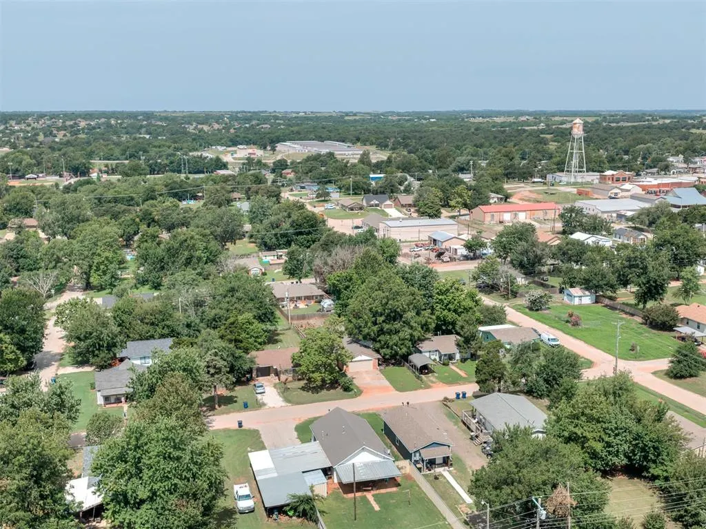 Photo 34 — 309 S Van Buren Avenue, Blanchard, OK 73010