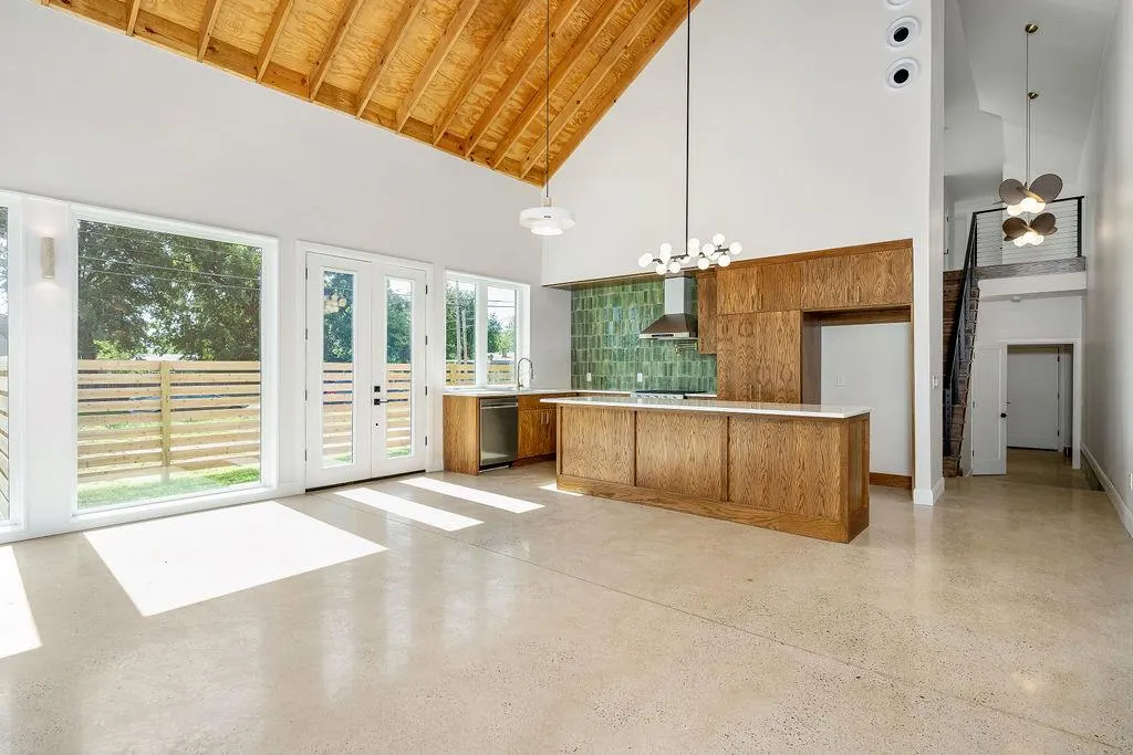 Photo 8 — 1504 NW 46th Street, Oklahoma City, OK 73118