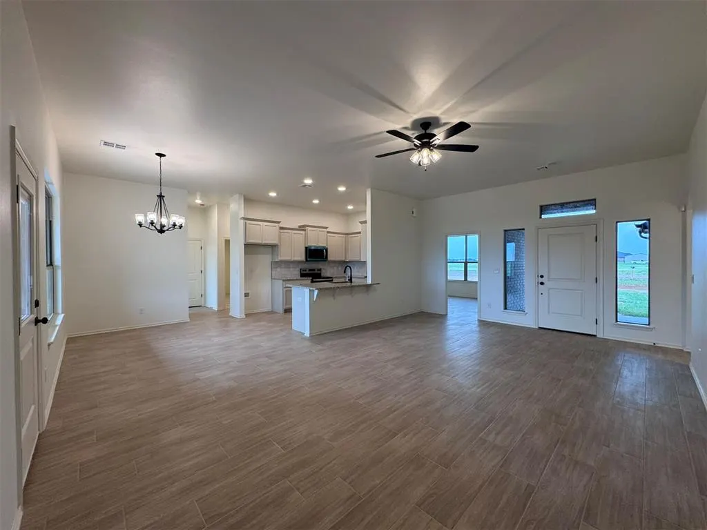 Photo 8 — 24955 Belmont Pass, Cashion, OK 73016