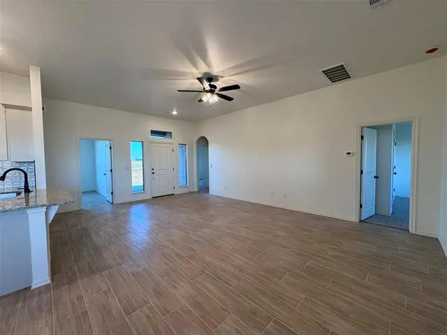 Photo 7 — 24955 Belmont Pass, Cashion, OK 73016