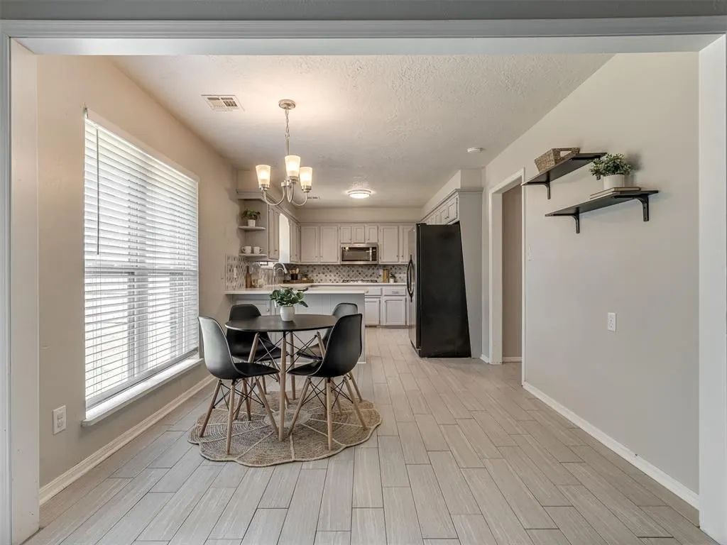 Photo 11 — 3216 Greenwood Drive, Norman, OK 73072