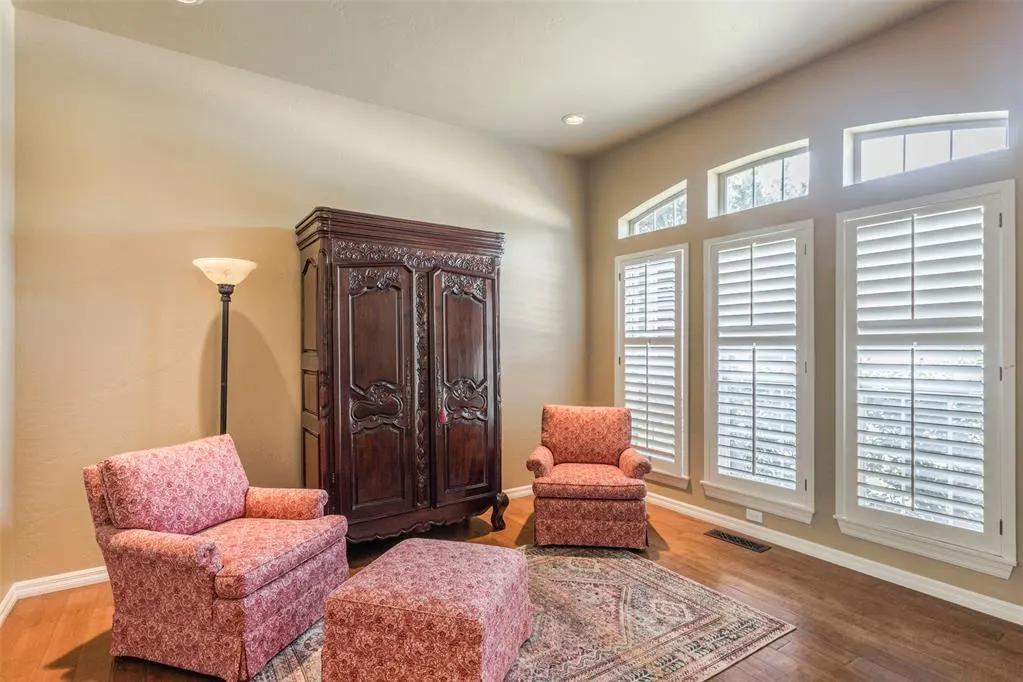 Photo 11 — 4808 South Lake Drive, Norman, OK 73072