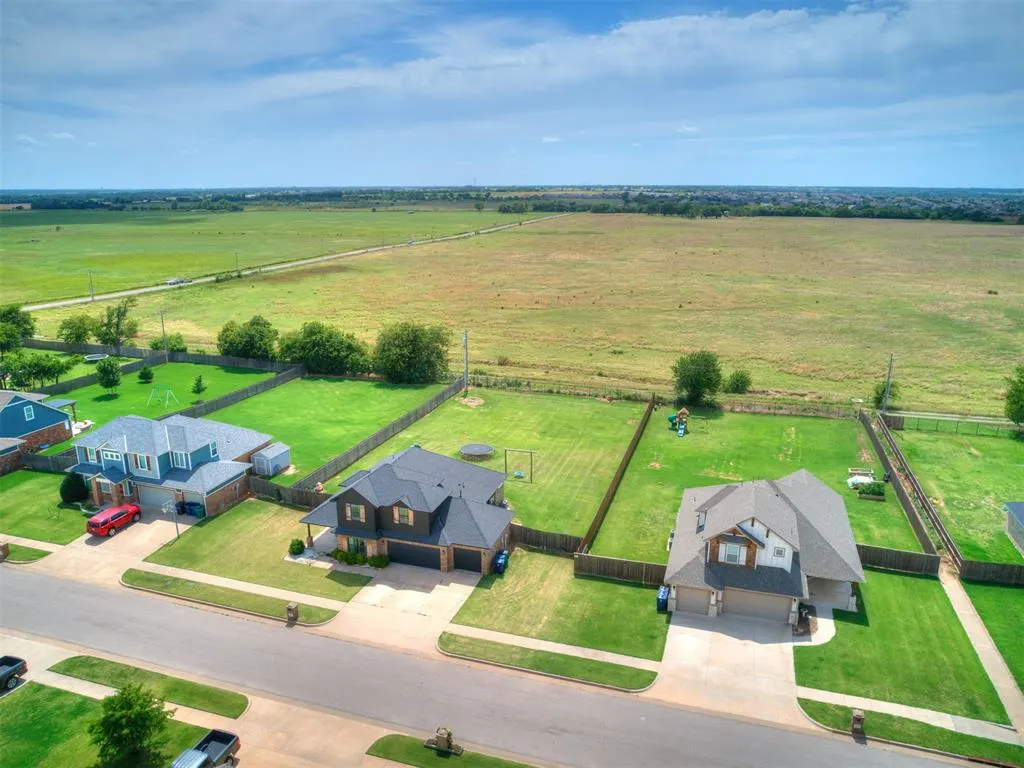 Photo 41 — 9517 Sullivan Avenue, Yukon, OK 73099