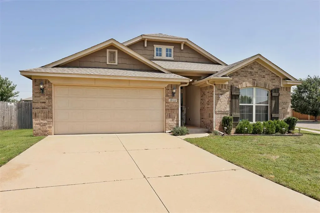 Photo 8 — 19117 Hecho Drive, Edmond, OK 73012