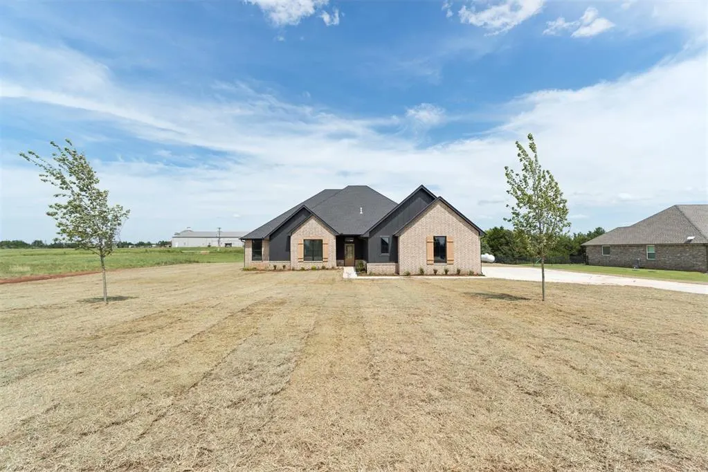 Photo 2 — 9560 Regado Court, Guthrie, OK 73044