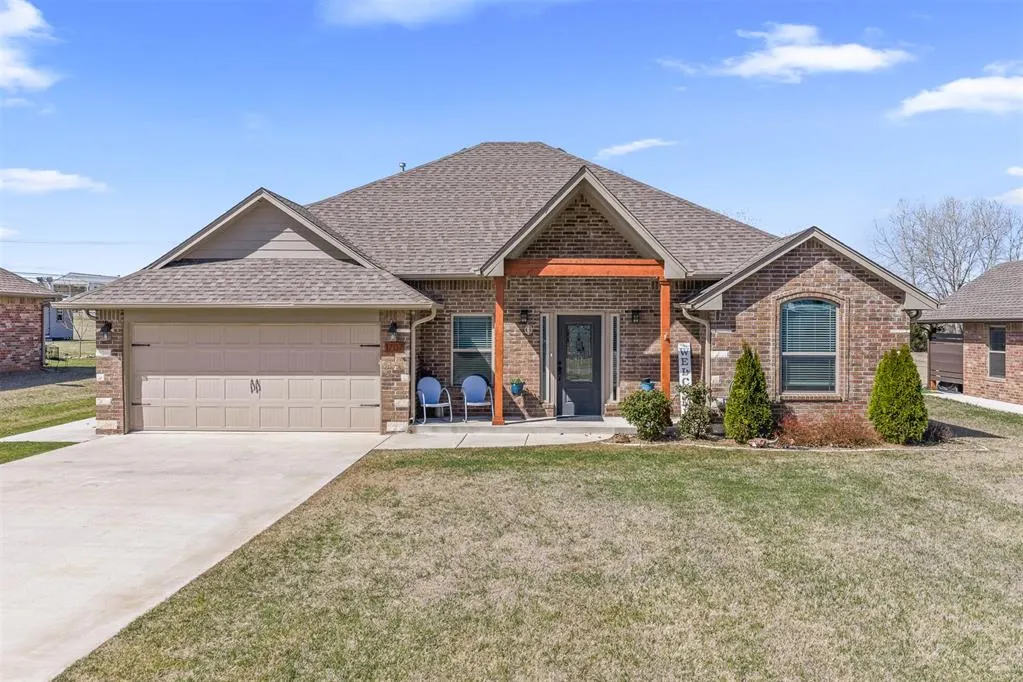 Front exterior — 1707 N 4th Avenue, Purcell, OK 73080