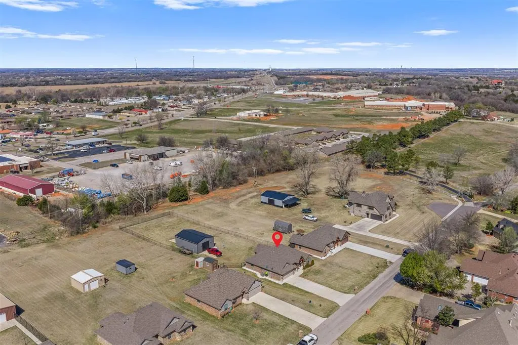 Photo 37 — 1707 N 4th Avenue, Purcell, OK 73080