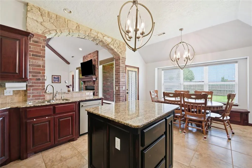 Photo 15 — 1610 Happy Valley, Shawnee, OK 74804