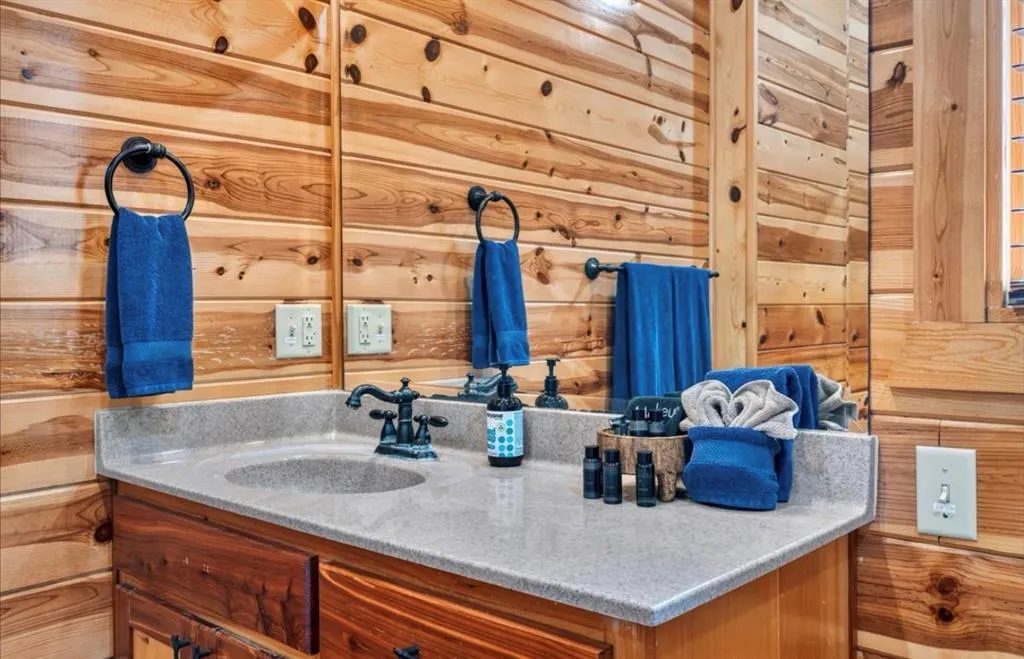 Photo 14 — 560 Southern Hills Circle, Broken Bow, OK 74728