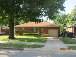 Sold home at 4016 NW 19th Street