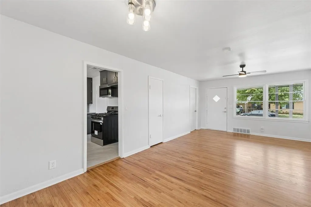 Photo 12 — 4901 N Woodward Avenue, Oklahoma City, OK 73112