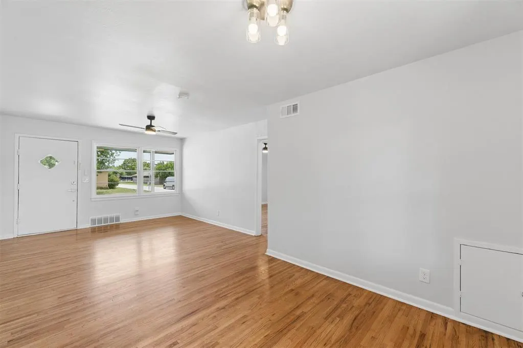 Photo 13 — 4901 N Woodward Avenue, Oklahoma City, OK 73112
