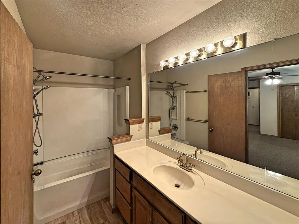 Photo 23 — 3001 Harriet Street, Oklahoma City, OK 73131