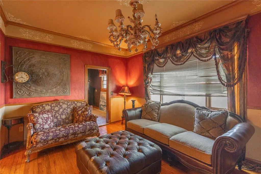 Photo 2 — 701 S 6th Street, Chickasha, OK 73018