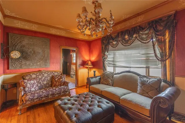 Photo 2 — 701 S 6th Street, Chickasha, OK 73018