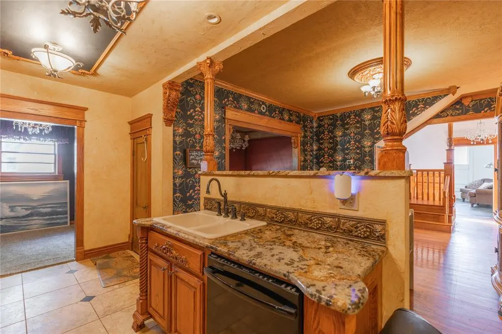 Photo 11 — 701 S 6th Street, Chickasha, OK 73018