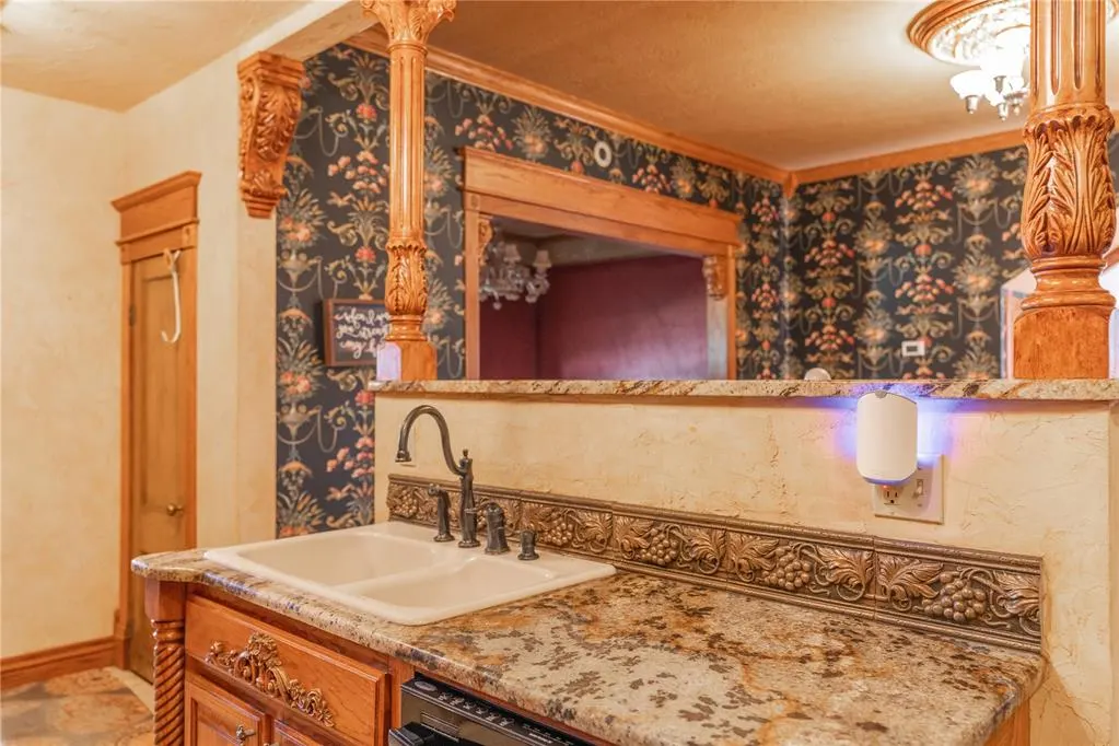 Photo 12 — 701 S 6th Street, Chickasha, OK 73018
