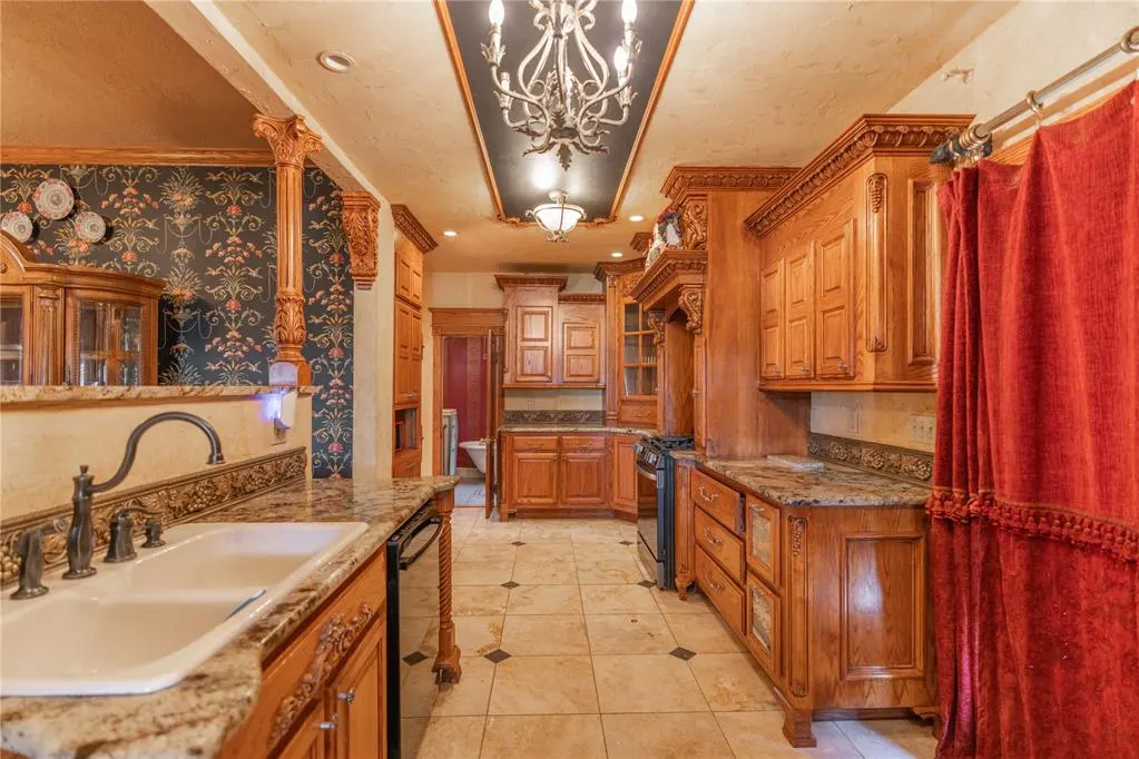 Photo 13 — 701 S 6th Street, Chickasha, OK 73018