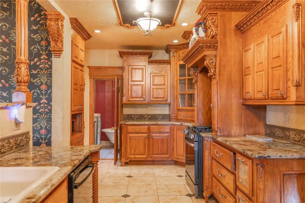 Photo 14 — 701 S 6th Street, Chickasha, OK 73018