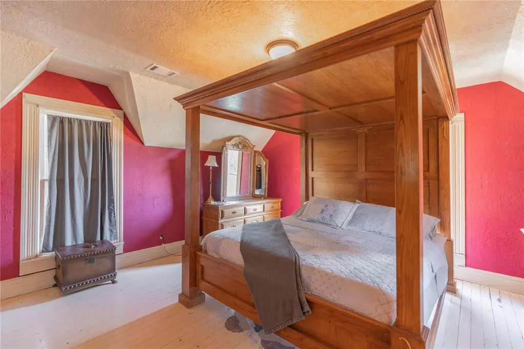 Photo 30 — 701 S 6th Street, Chickasha, OK 73018