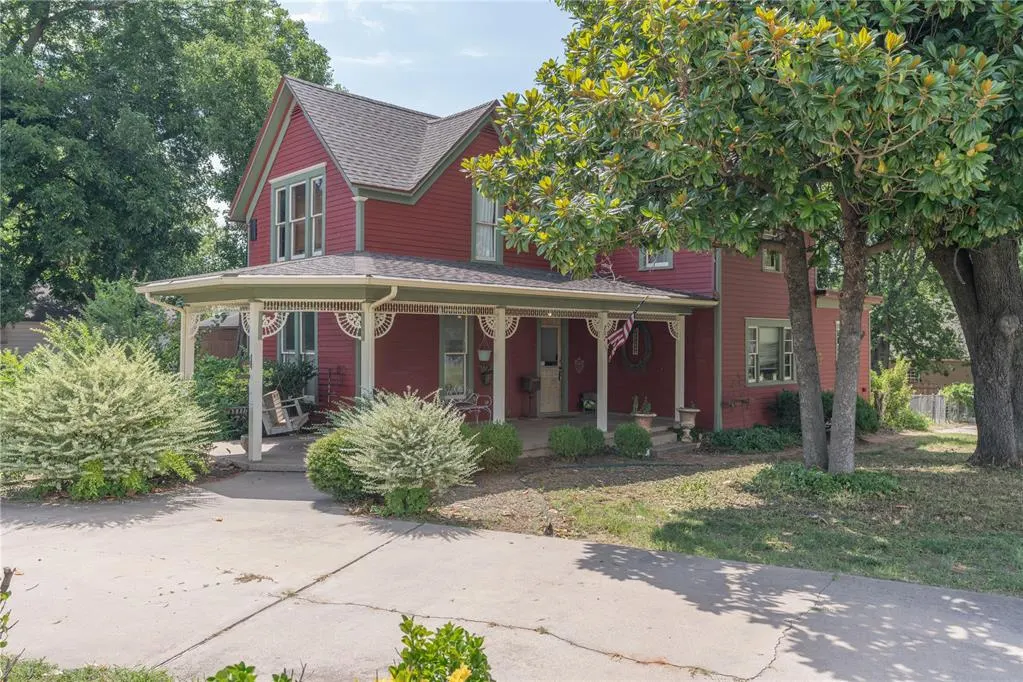 Photo 41 — 701 S 6th Street, Chickasha, OK 73018